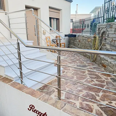 Sirens Aparthotel