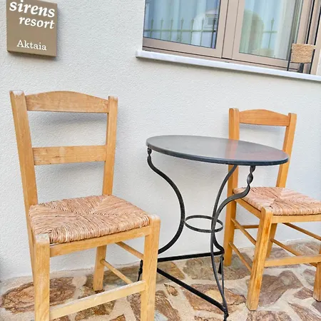 Sirens Aparthotel 3*