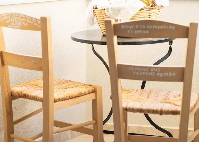 Sirens アイイ・アポストロ